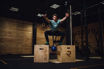 Atleta Picsil saltando al cajón o box jump