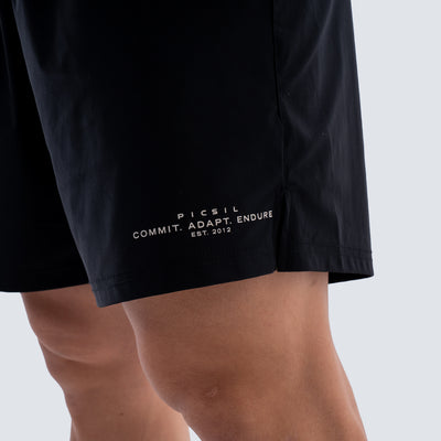 Short Deportivo Hombre Essentials FY26
